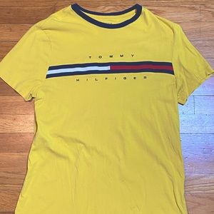 Tommy Hilfiger T shirt